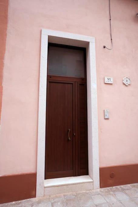 Arcovitti Apartments Монополи Екстериор снимка
